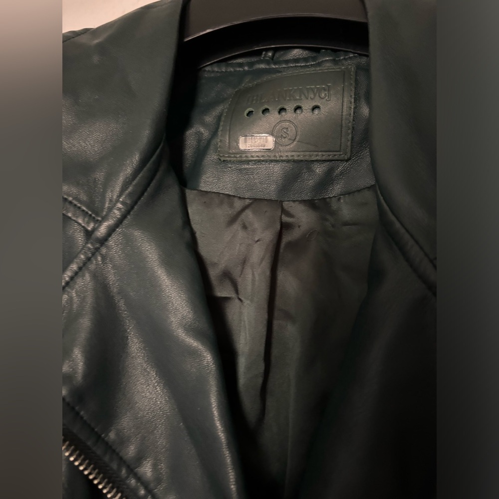 Blank NYC Teal Moto Jacket Jade Green Motorcycle Size Small wear on neck - Picture 4 of 5